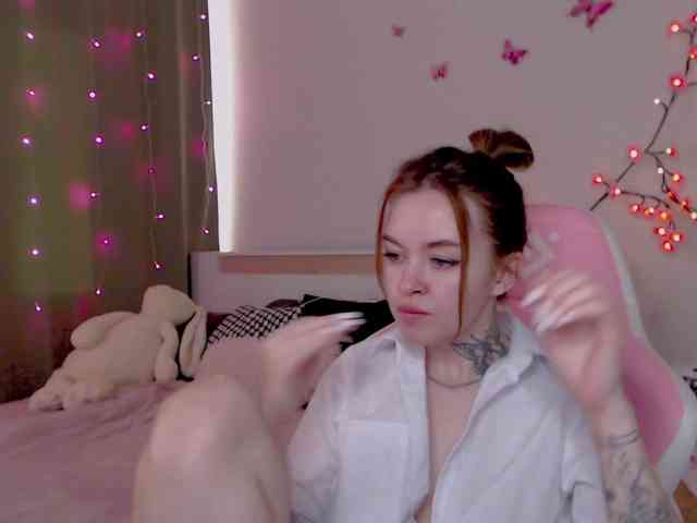 NaughtyMable webcam