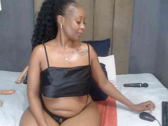 DARKNLOVELYxxx99a webcam