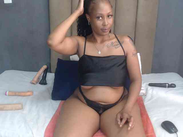 DARKNLOVELYxxx99a webcam