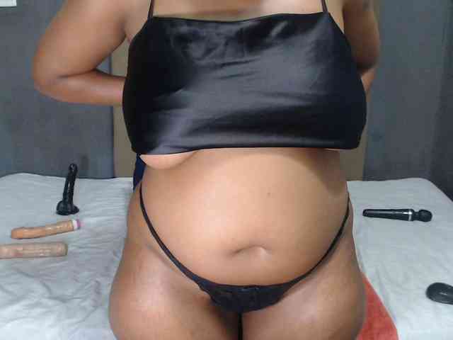 DARKNLOVELYxxx99a webcam