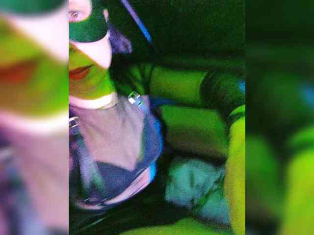 WILD-love-WILD webcam