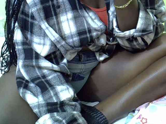 Sexyyves webcam