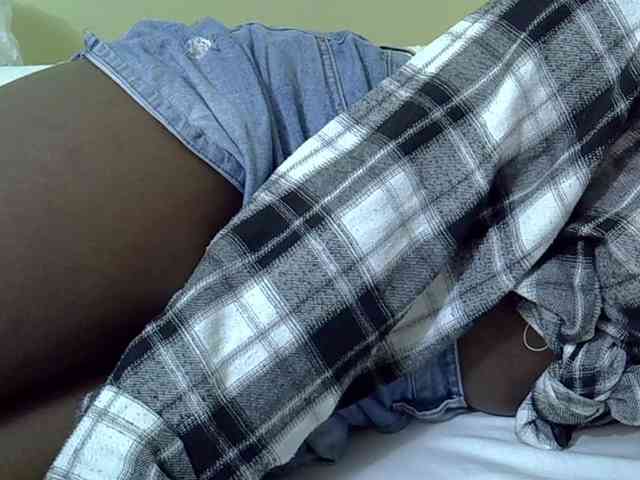 Sexyyves webcam