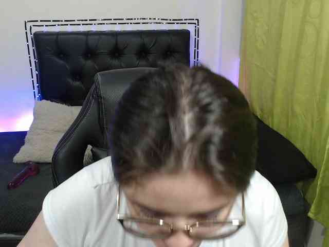 KrystalAdams webcam