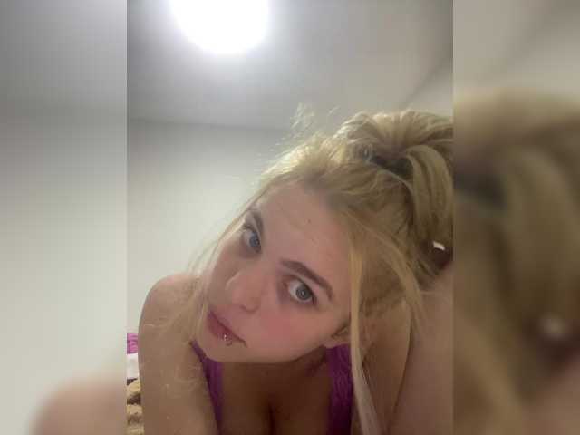 aliceblonder webcam