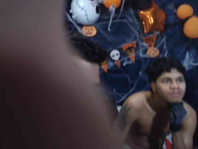Group-Lustt webcam