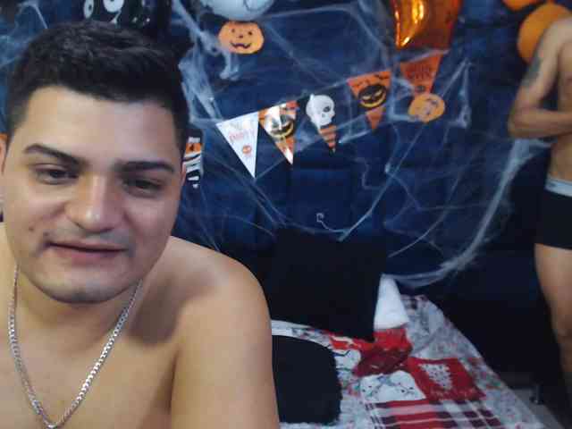 Group-Lustt webcam