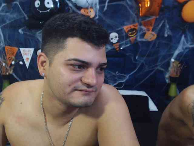 Group-Lustt webcam
