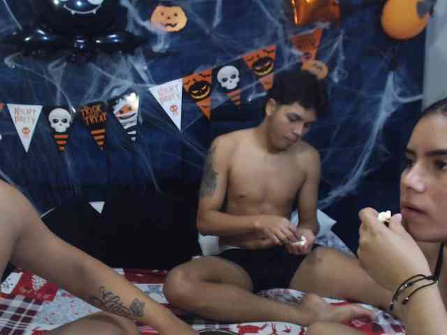 Group-Lustt webcam