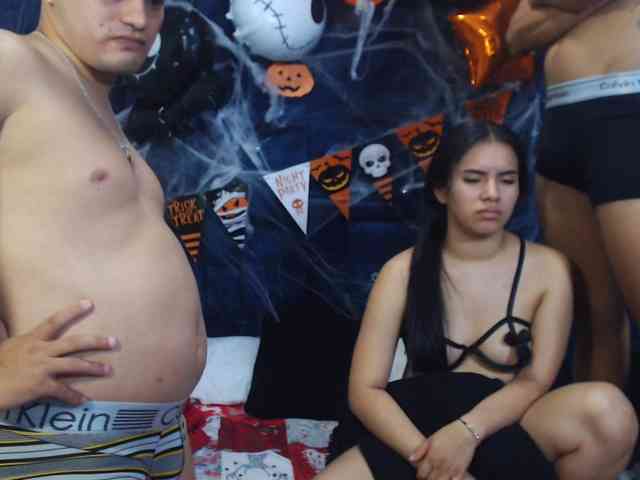 Group-Lustt webcam