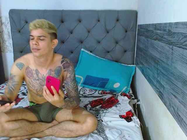 ricardo-hot