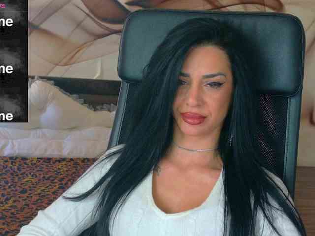 NaomiScarlett webcam