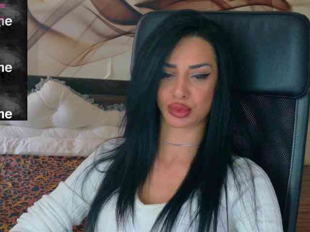 NaomiScarlett webcam