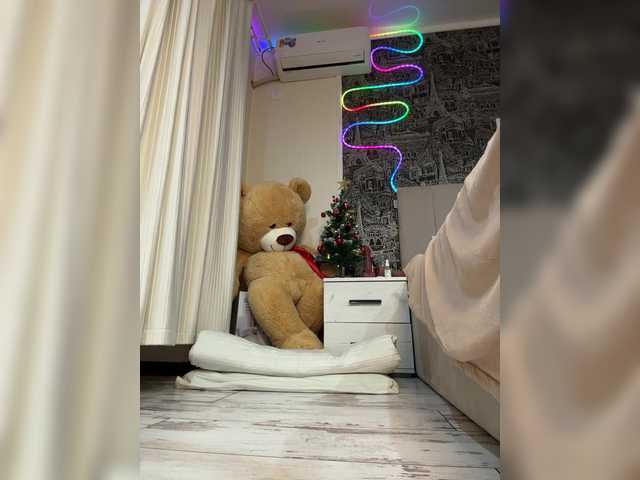 Entra en el chat con el modelo TheLuxeBerry TheLuxeBerry