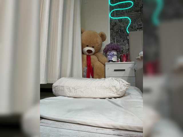 go to chat with TheLuxeBerry