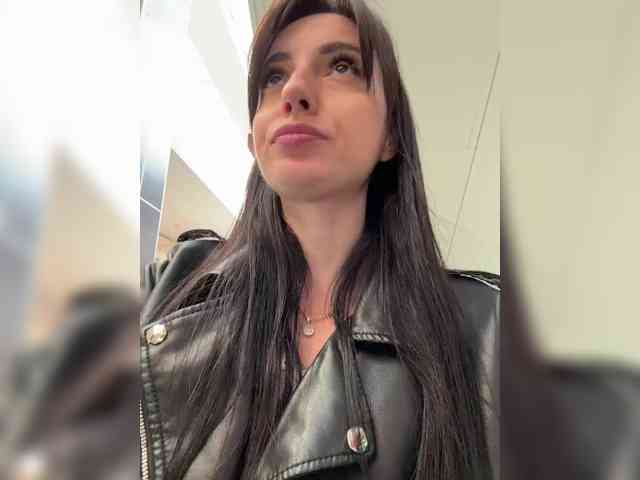 Valeria--sweet webcam