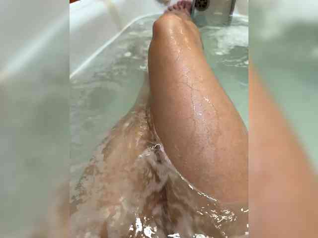 Valeria--sweet webcam