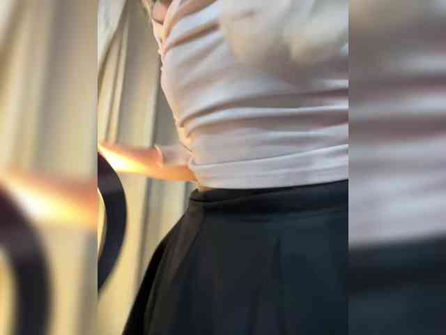 Valeria--sweet webcam