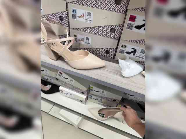 Valeria--sweet webcam