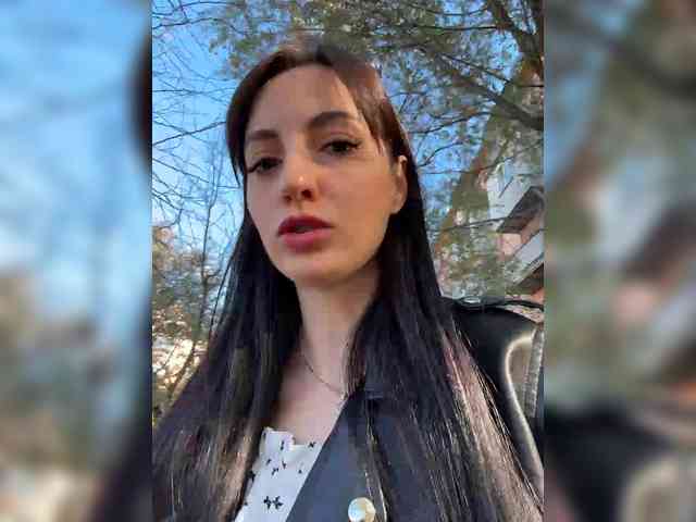 Valeria--sweet webcam