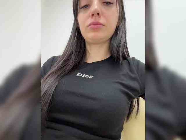 Valeria--sweet webcam