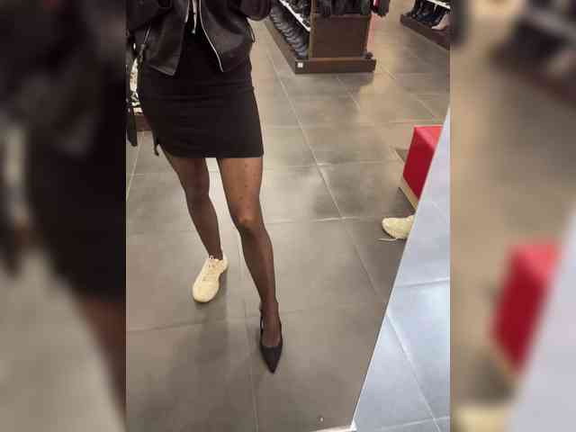 Valeria--sweet webcam