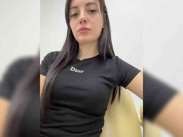 Valeria--sweet webcam
