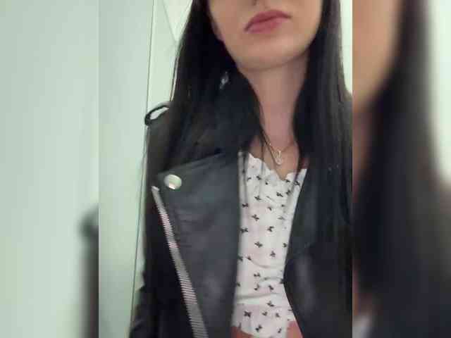 Valeria--sweet webcam