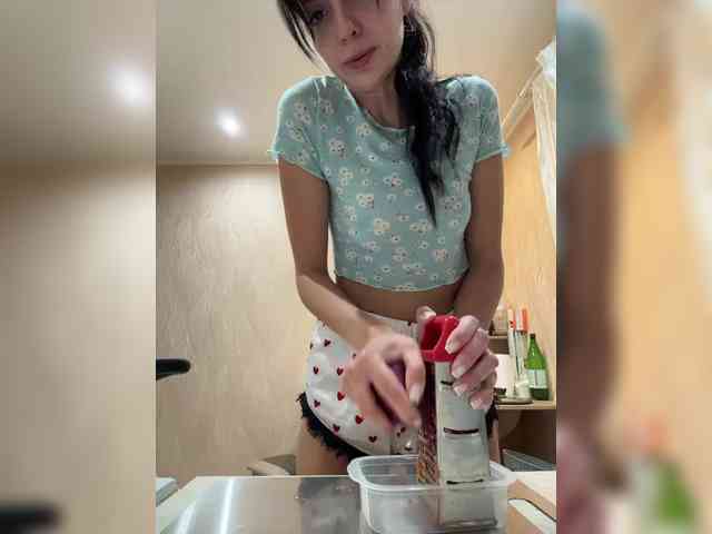 Valeria--sweet webcam
