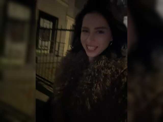 Entra en el chat con el modelo VibroMashulkaDashulka VibroMashulkaDashulka