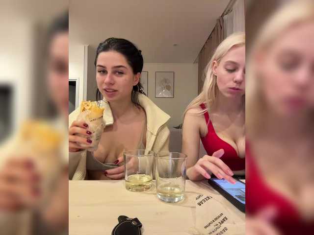 Vai a chattare su VibroMashulkaDashulka VibroMashulkaDashulka