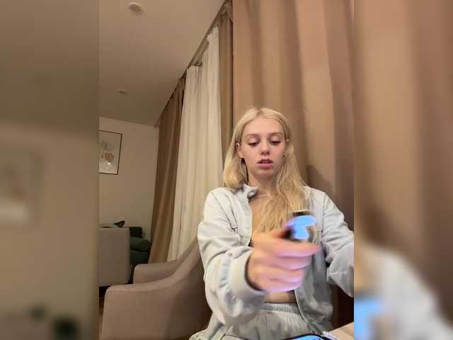 Vai a chattare su VibroMashulkaDashulka VibroMashulkaDashulka