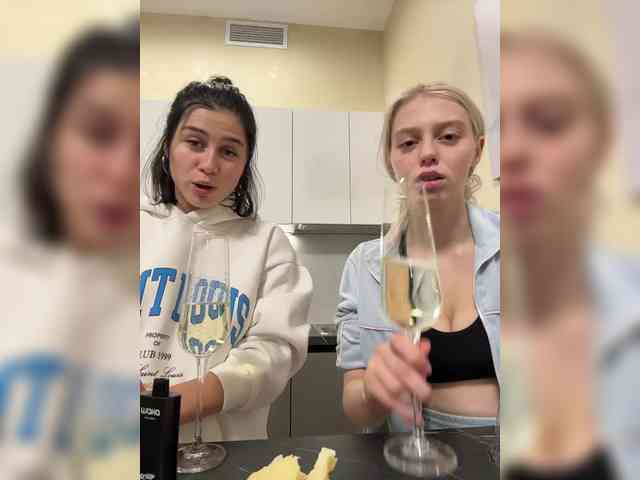 VibroMashulkaDashulka webcam