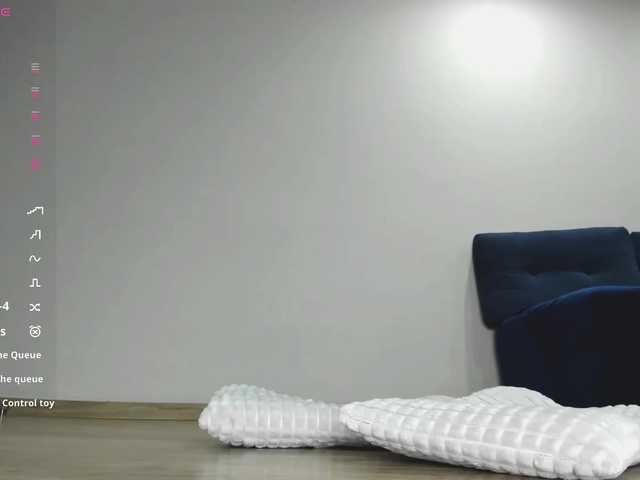 PaulaKiss webcam