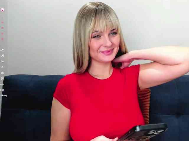 PaulaKiss webcam