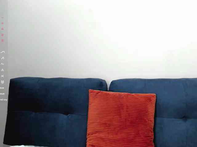 PaulaKiss webcam