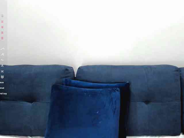 PaulaKiss webcam