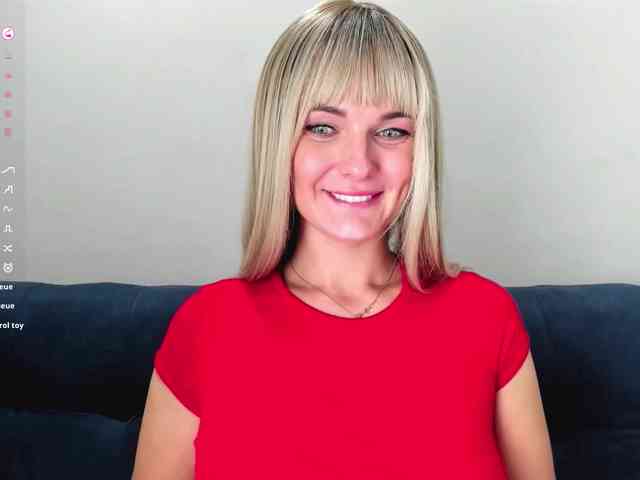 PaulaKiss webcam