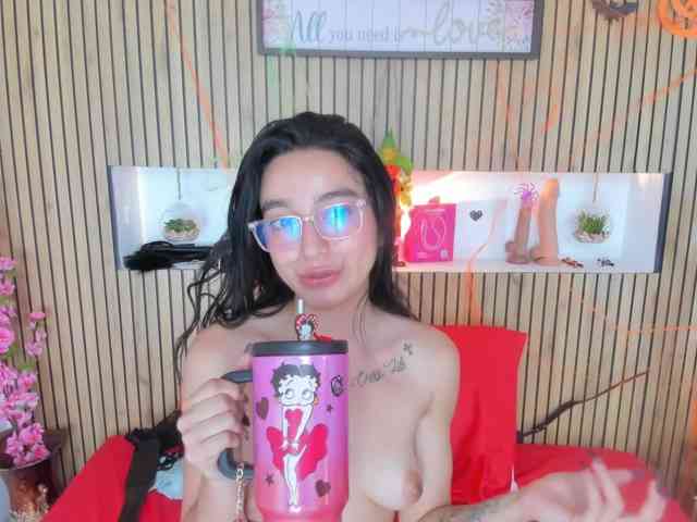 Ashley-7777 webcam