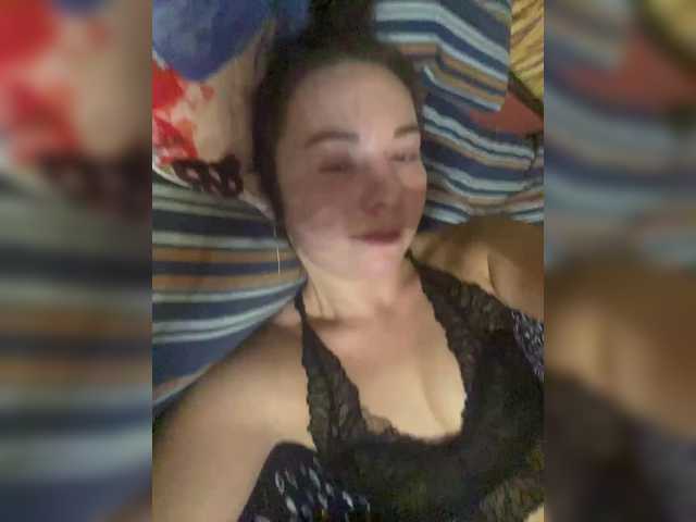 Vai a chattare su HelgaLeo HelgaLeo