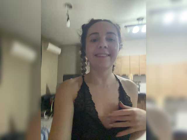 Vai a chattare su HelgaLeo HelgaLeo