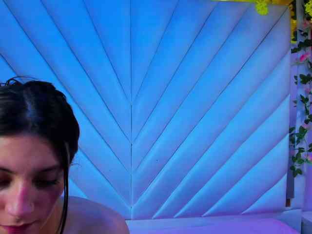 LunaBennett webcam