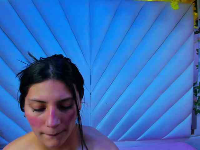 LunaBennett webcam