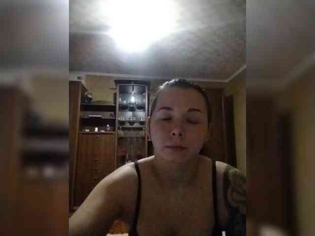 Lily6661 webcam