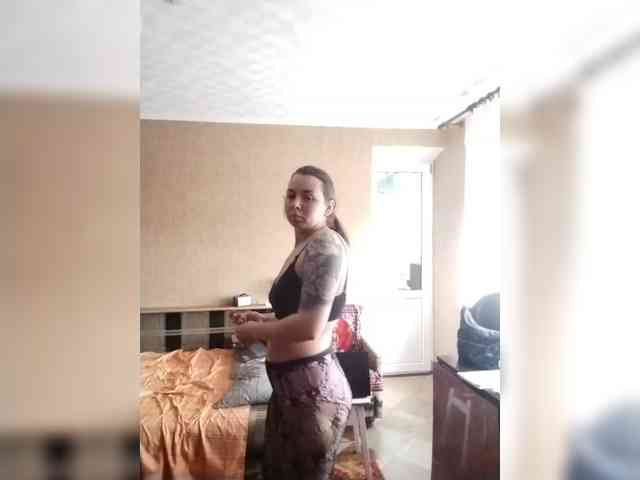Lily6661 webcam