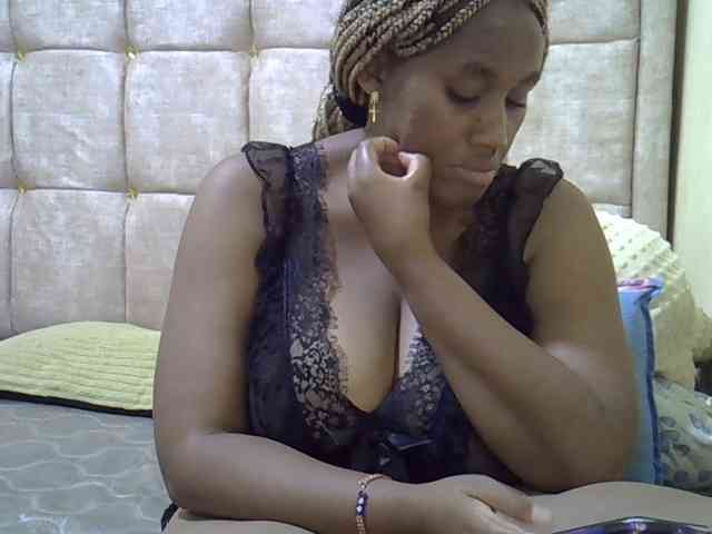 brownebony- webcam