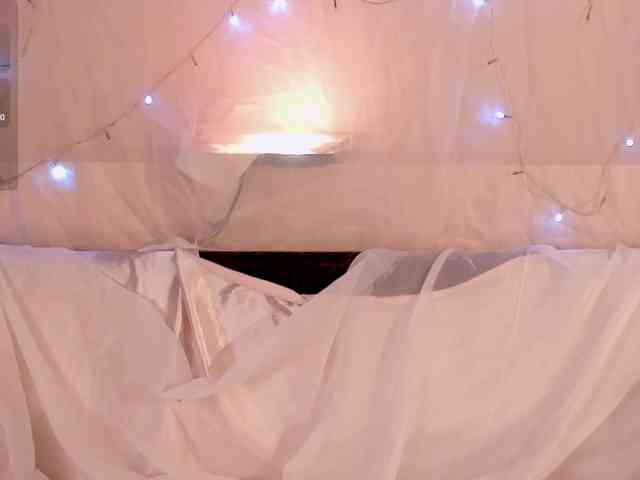 ViolettCastel webcam