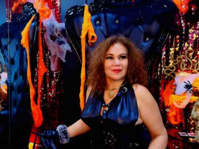 MelaniaKnauss webcam