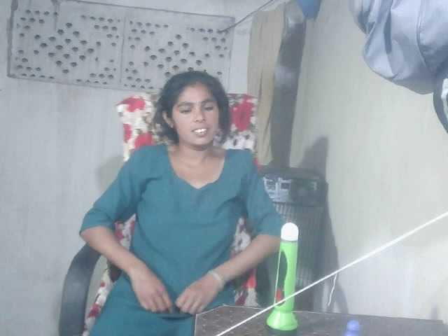 Maria-Khan-Hot-Room webcam