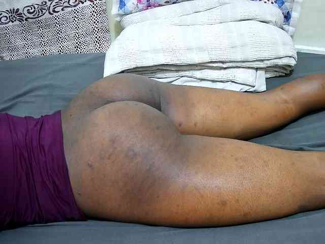 petite-tasha webcam
